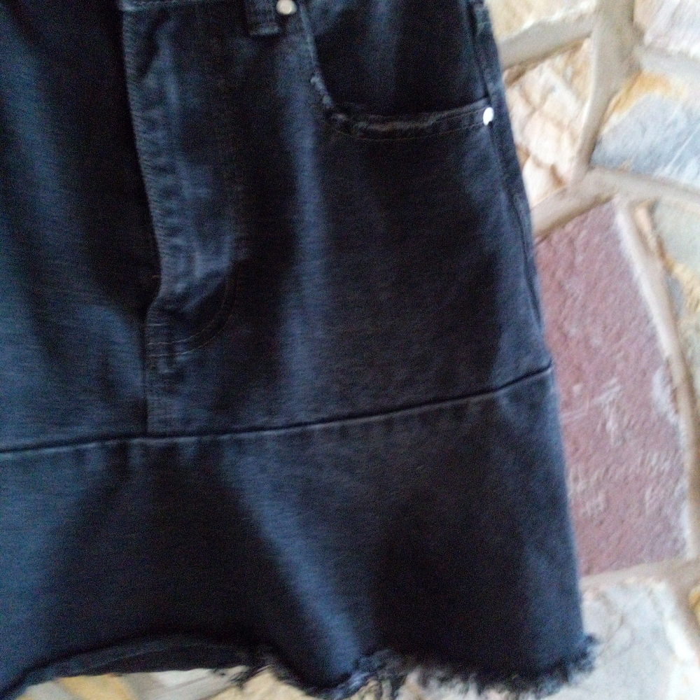 Cotton on black raw Hem denim mini skirt size 8 - Picture 5 of 8
